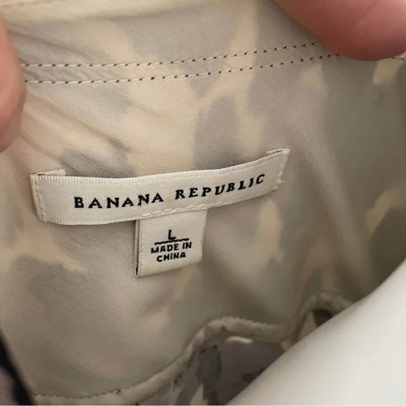 Banana Republic Elegant Black and Cream Patterned Dress (L) - Picture 3 of 11